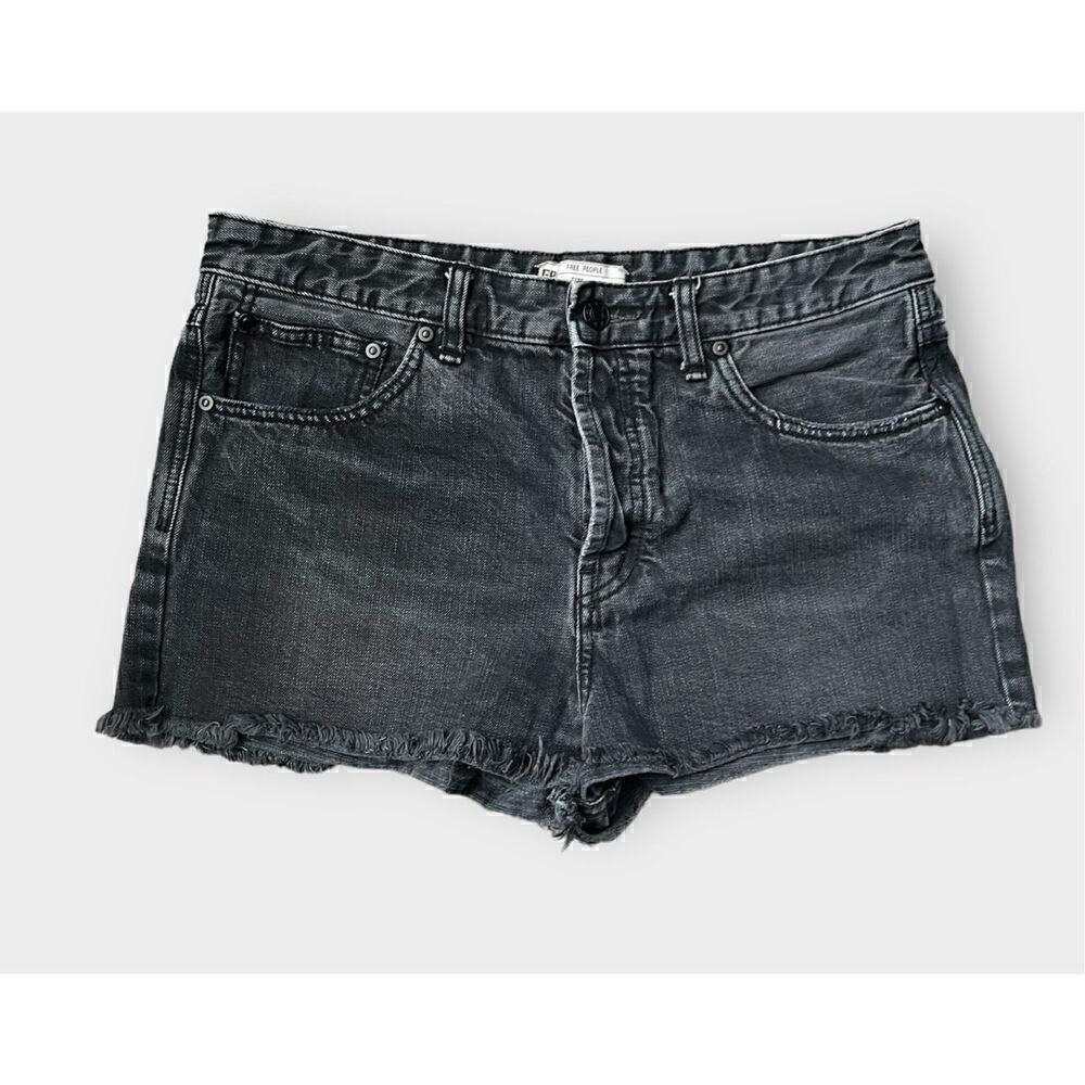 Free People women’s button-fly cut-off charcoal gray shorty shorts size 31